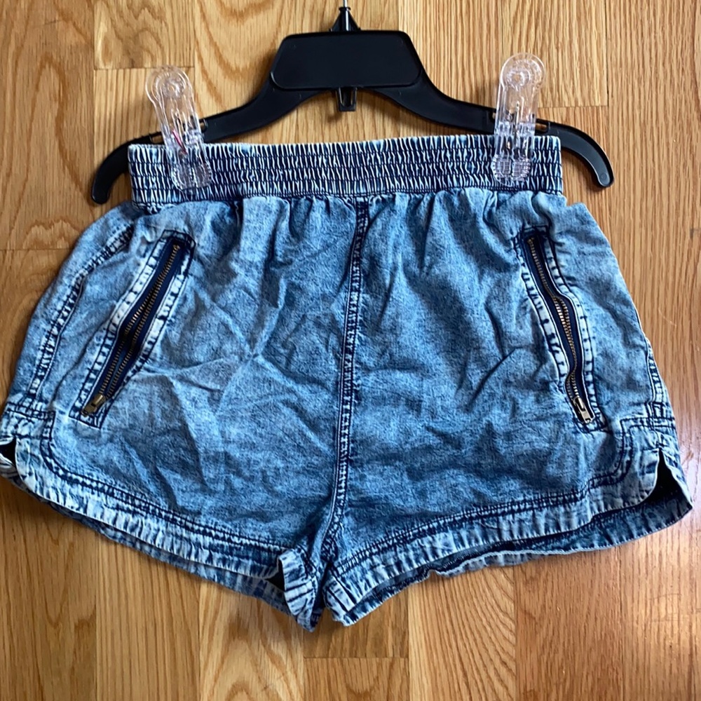 Forever 21 soft Jean color shorts